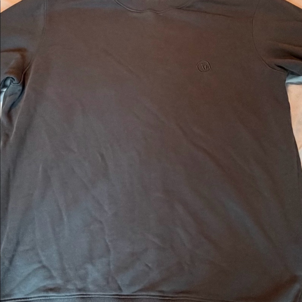 Slate blue Men’s Large Vuori crewneck sweatshirt